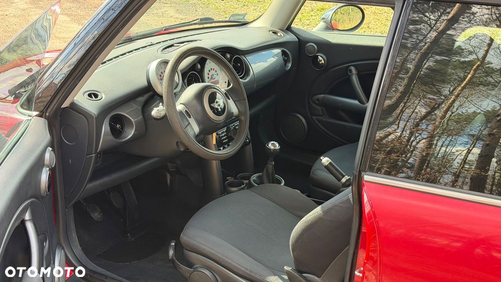 MINI Cooper Standard - 6