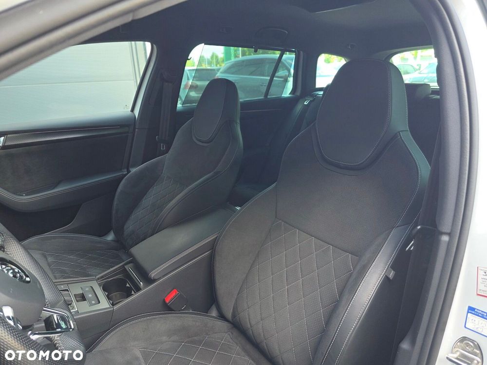 Skoda Superb 2.0 TDI SCR Sportline DSG - 16