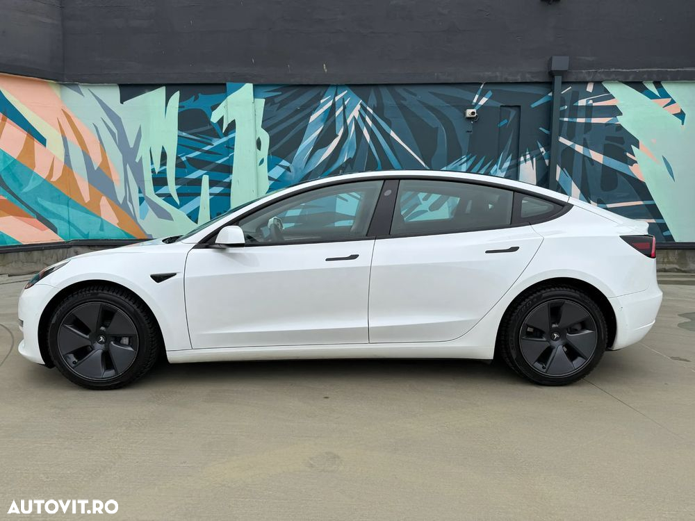 Tesla Model 3 Long Range - 2