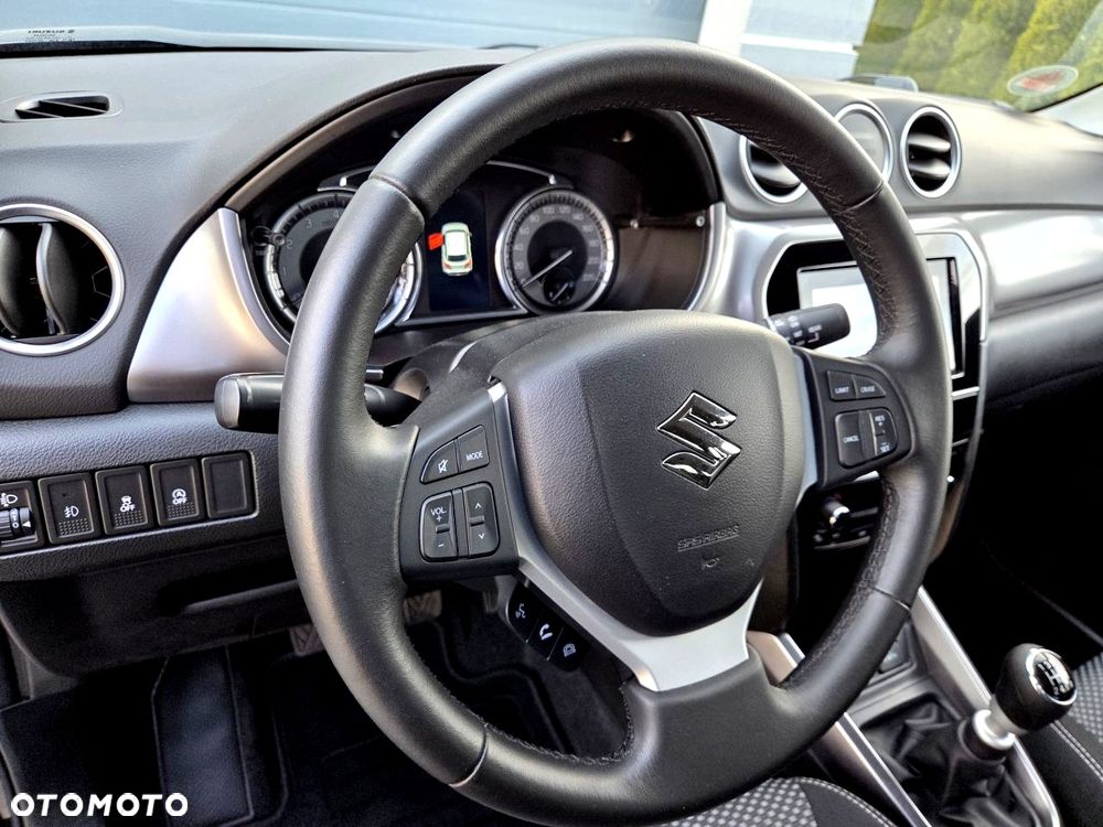 Suzuki Vitara - 24