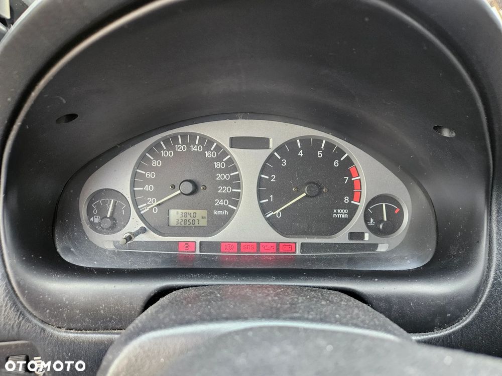 Mitsubishi Carisma 1.6 Classic - 13