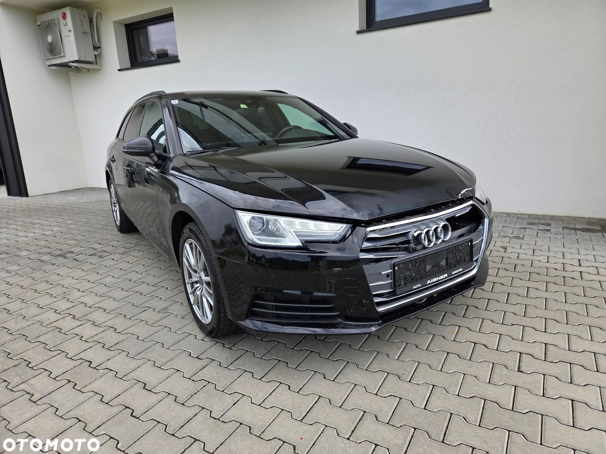 Audi A4 - 1