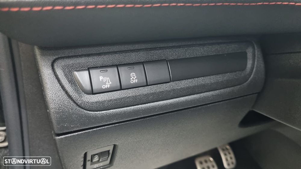 Peugeot 208 GTI 200 THP - 22