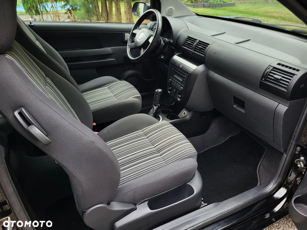 Volkswagen Fox 1.2 - 9