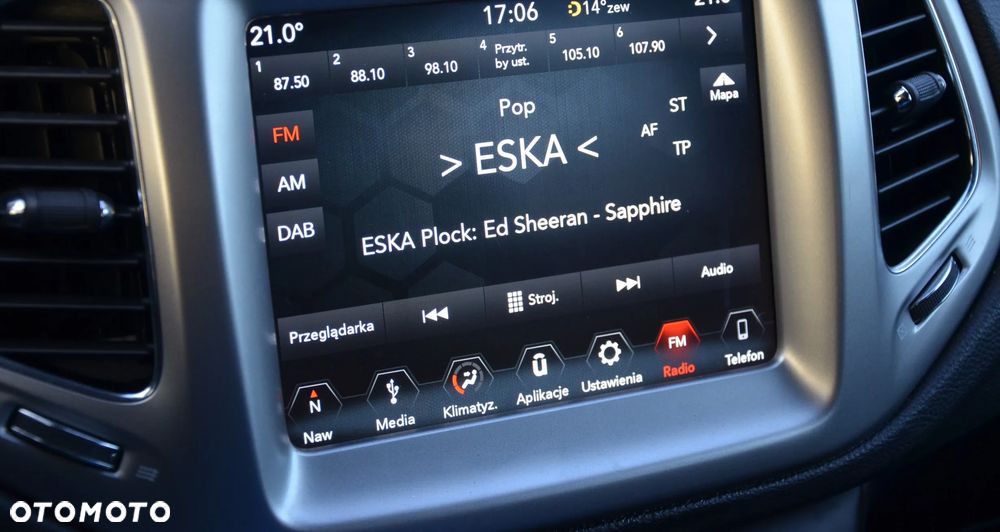 Jeep Compass 1.4 MultiAir Longitude - 26