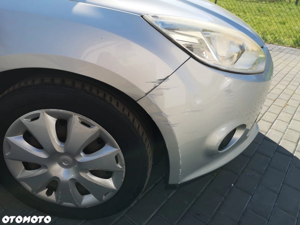 Ford Focus 1.6 TDCi DPF Ambiente - 22