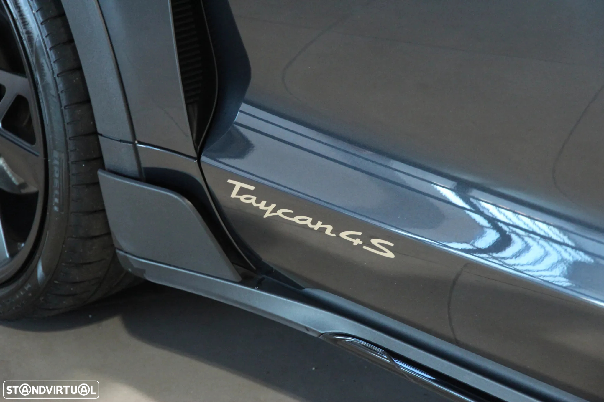 Porsche Taycan Cross Turismo 4S Sport - 7