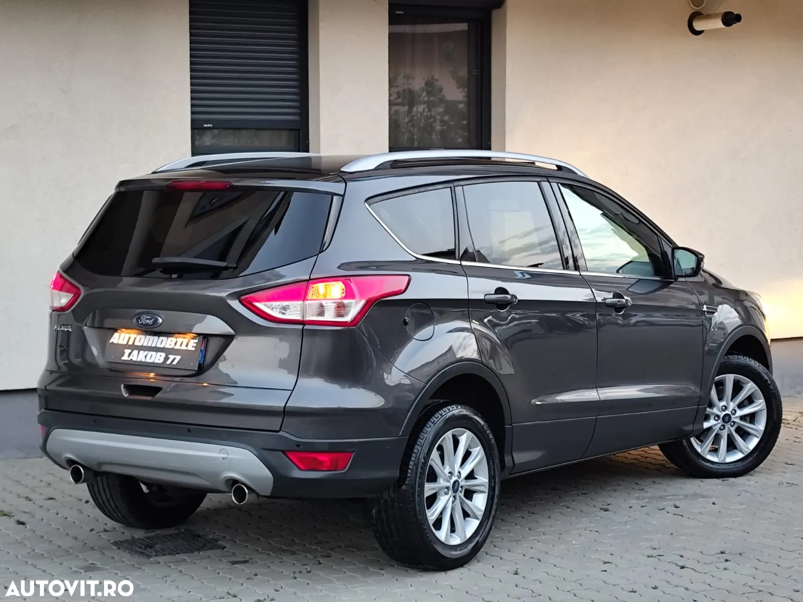Ford Kuga - 3