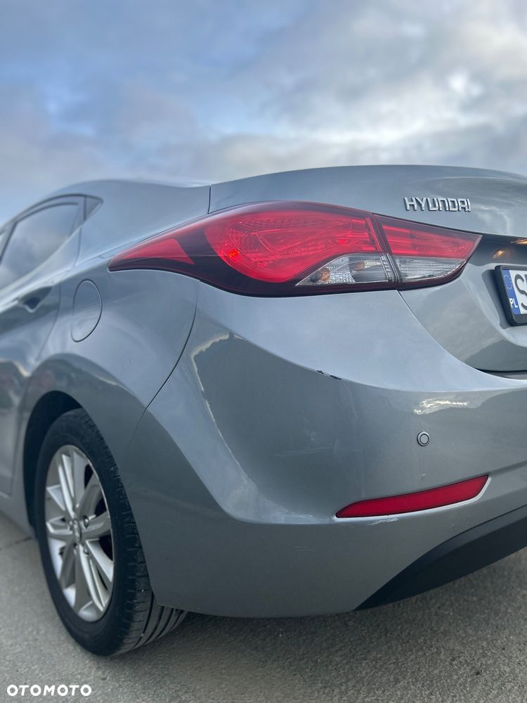 Hyundai Elantra 1.6 Style - 7