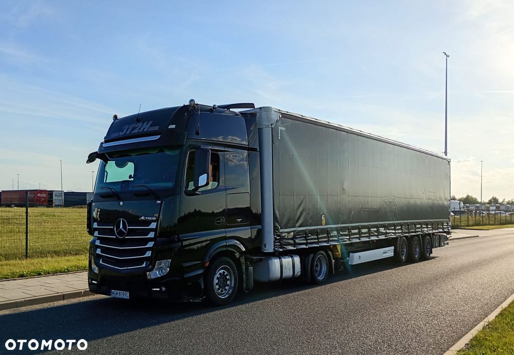 Mercedes-Benz Actros - 2