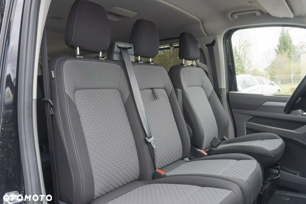 Volkswagen Caravelle - 26
