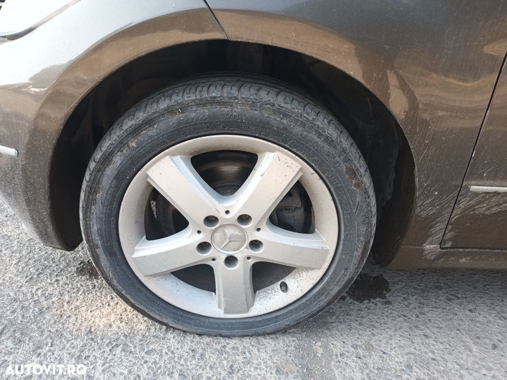 Dezmembrari  Mercedes-Benz A-CLASS (W169)  2004  > 2012 A 150 (169.03 - 6