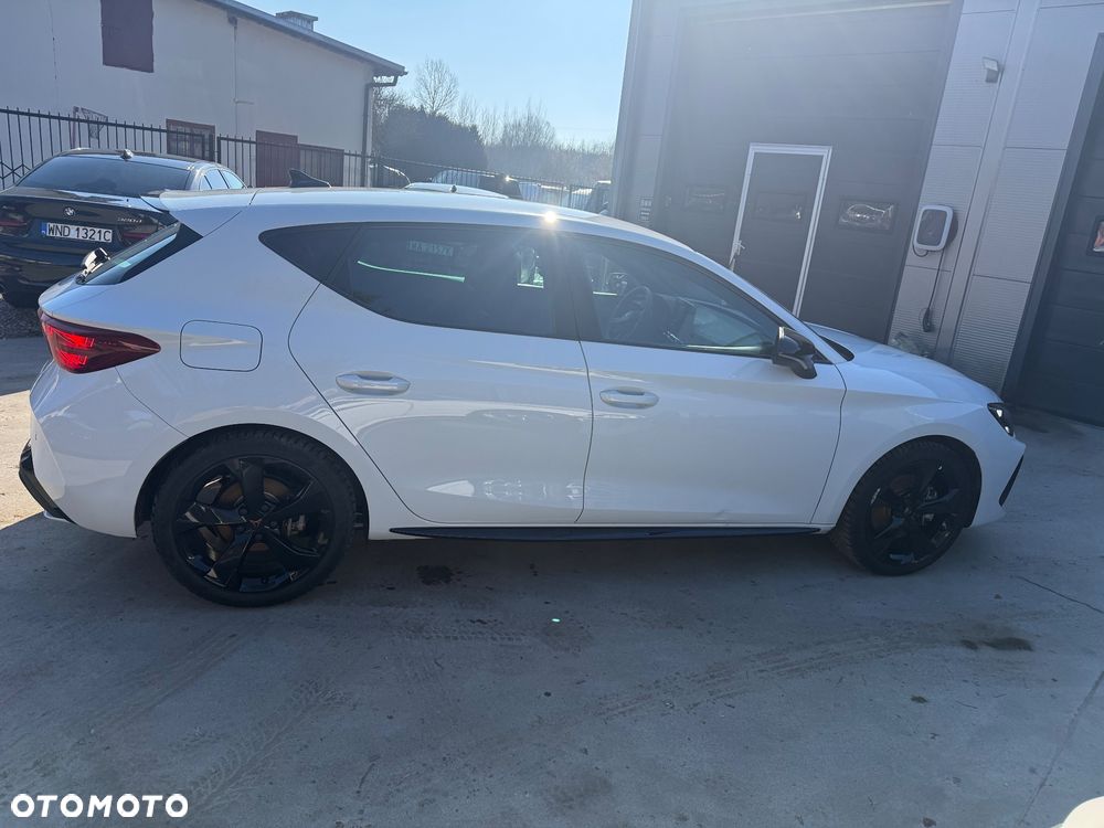 Cupra Leon 1.5 eTSI DSG - 4