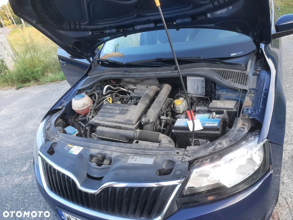 Skoda RAPID 1.2 TSI Active - 12