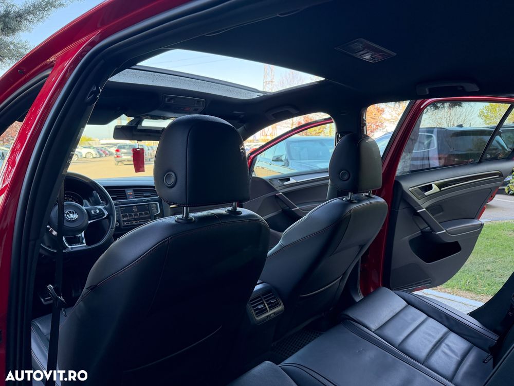 Volkswagen Golf 2.0 GTI DSG - 8