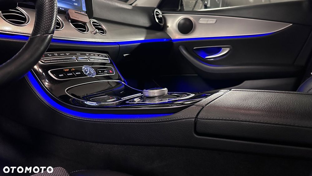 Mercedes-Benz Klasa E 220 d Business Edition 9G-TRONIC - 21