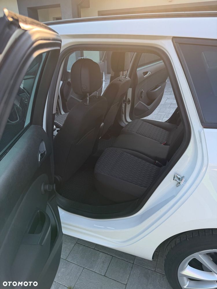 Opel Astra 1.4 T Sport - 10