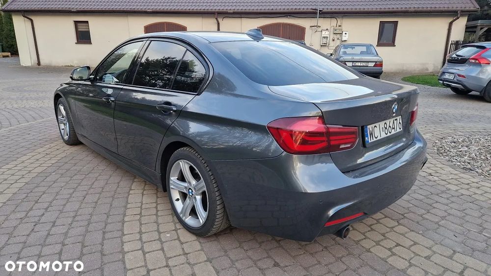 BMW Seria 3 318d M Sport Shadow - 17