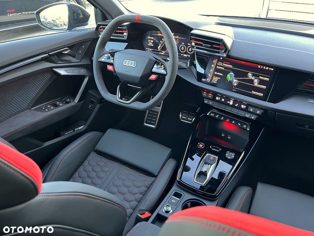 Audi RS3 Limousine - 18