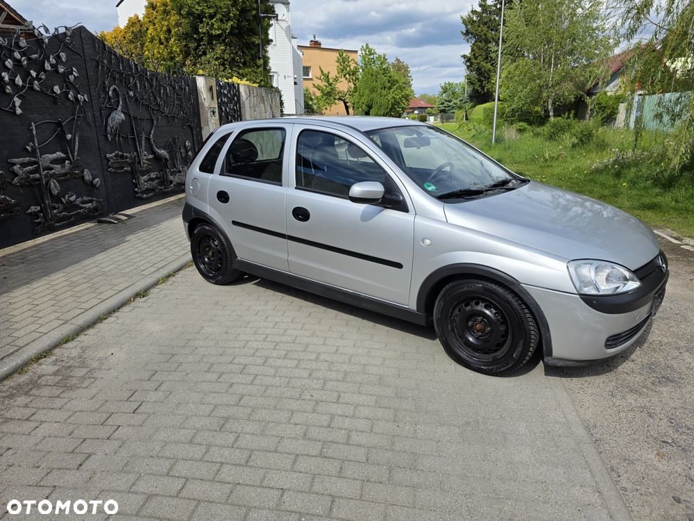Opel Corsa 1.2 16V Cosmo - 4