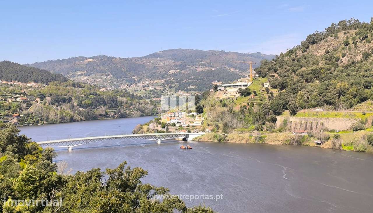 Venda de Terreno p/ construção, em frente ao, Oliveira do Douro, Cin - Grande imagem: 2/26