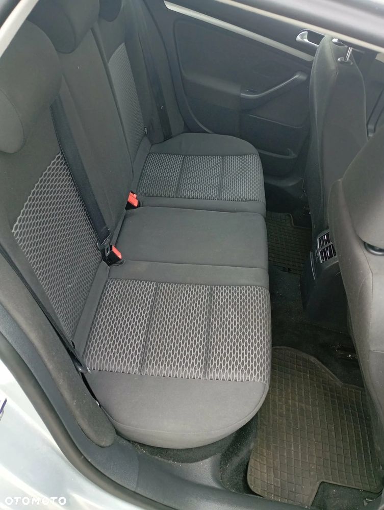 Volkswagen Golf - 20