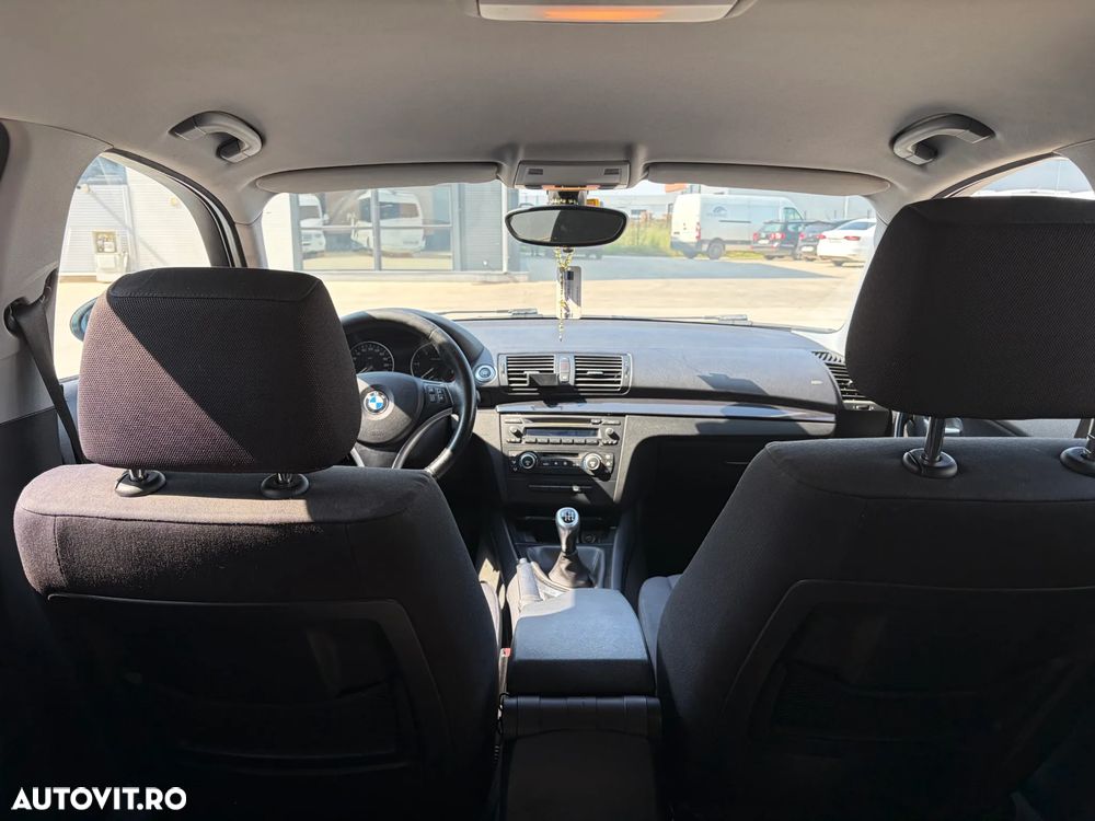 BMW Seria 1 118d - 15