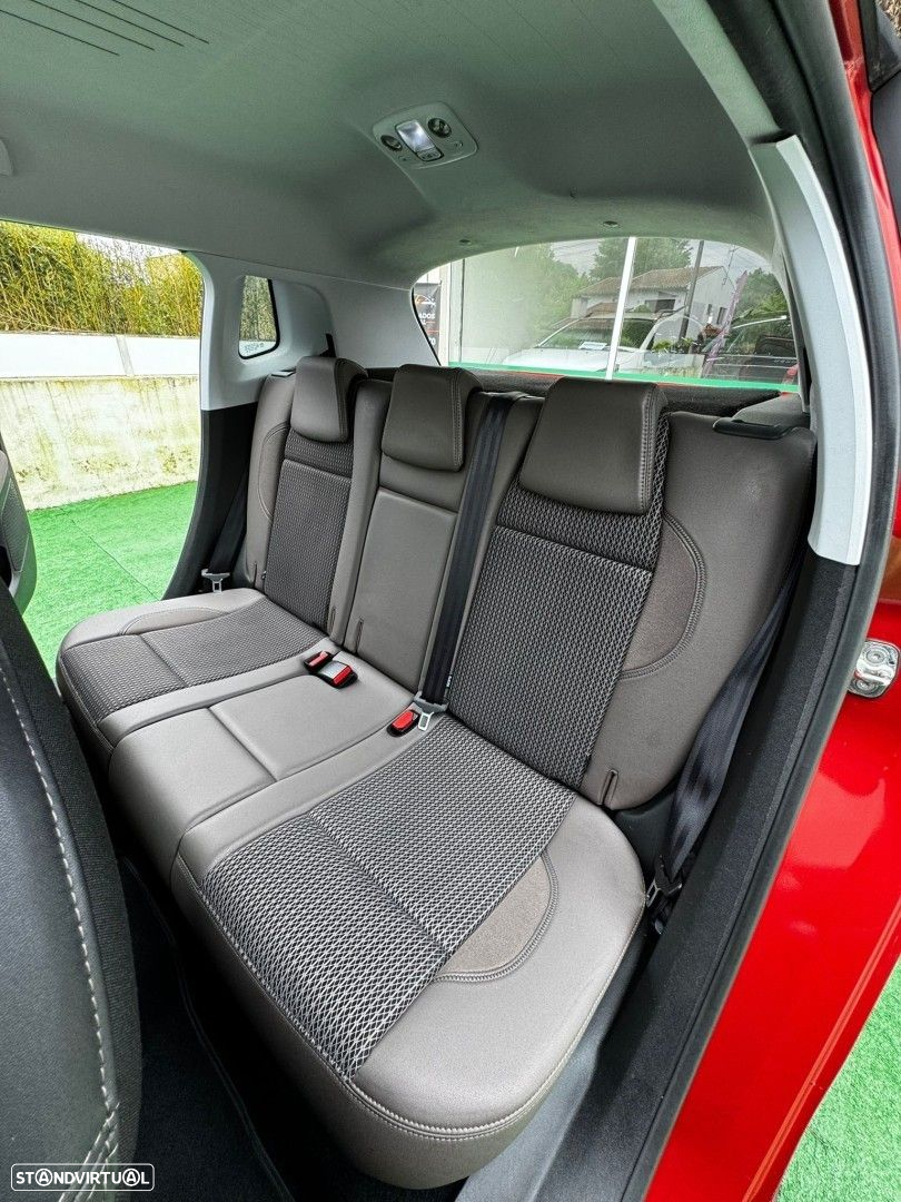 Peugeot 2008 1.2 PureTech Allure - 20