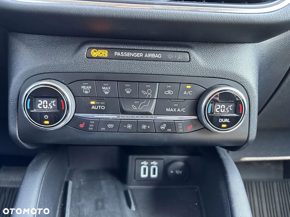 Ford Kuga Vignale 2.0 EcoBlue AWD - 24