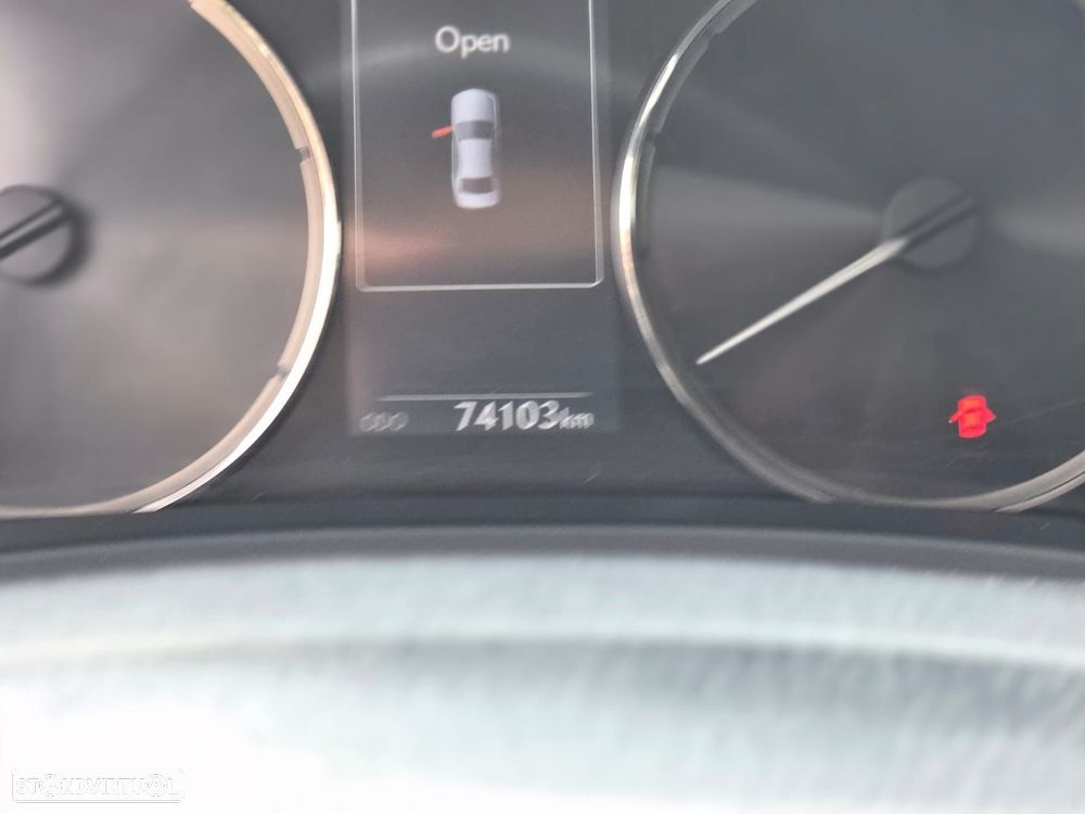 Lexus IS 300H Business - 10