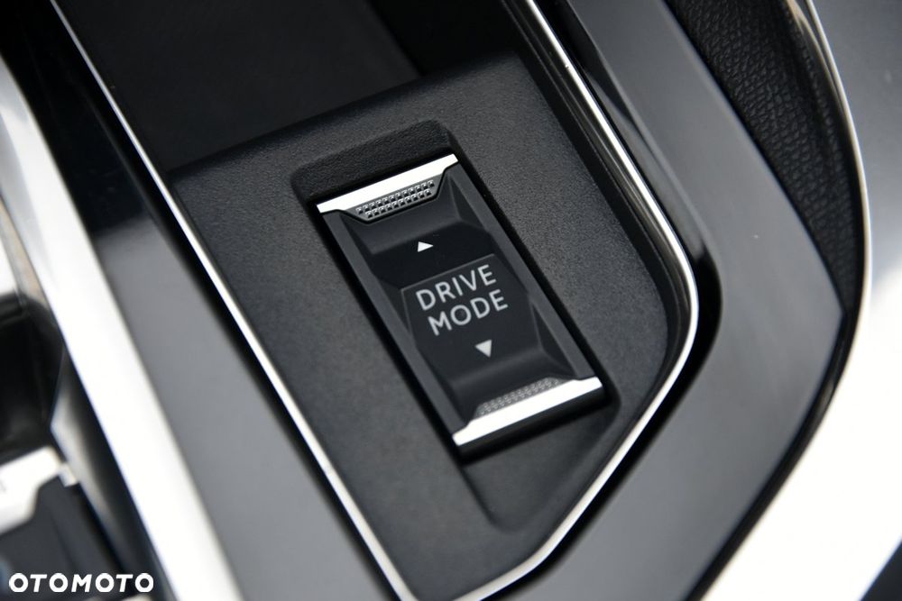 Peugeot 3008 BlueHDi 130 Stop & Start EAT8 GT - 28