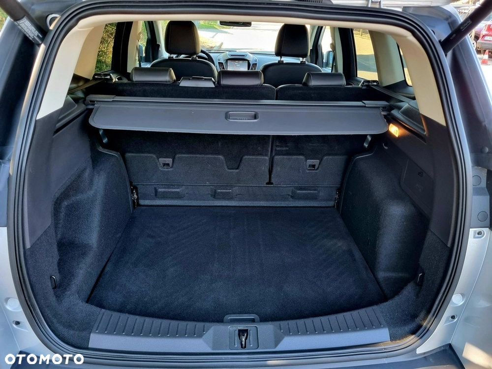 Ford Kuga 2.0 TDCi FWD Titanium - 13