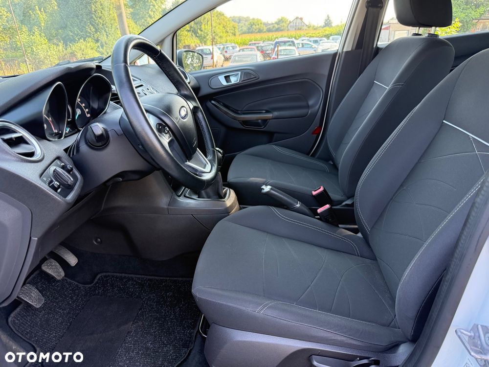 Ford Fiesta 1.5 TDCi St&St SYNC Edition - 24