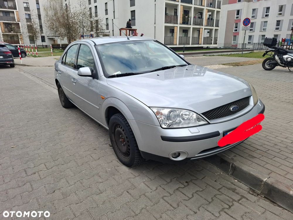 Ford Mondeo 2.5 V6 Ghia - 11