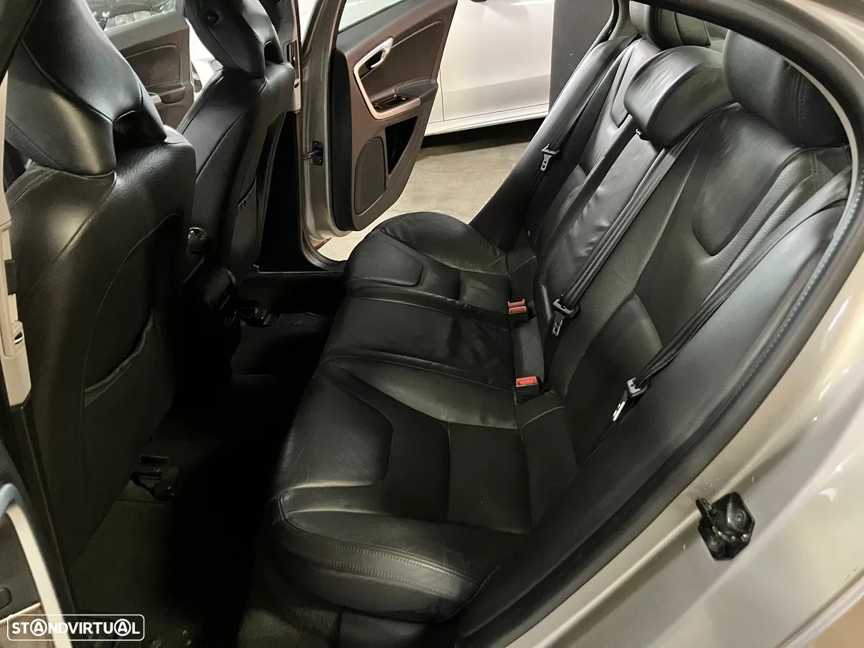 Volvo S60 2.0 D3 Summum - 15