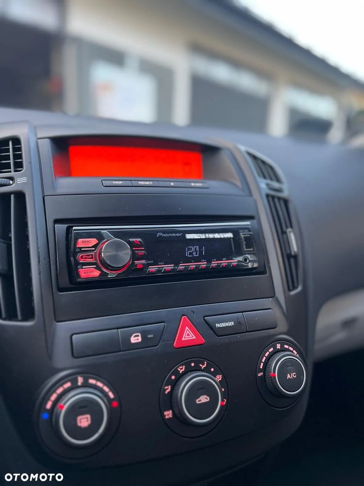 Kia Ceed Cee'd 1.4 Comfort - 9