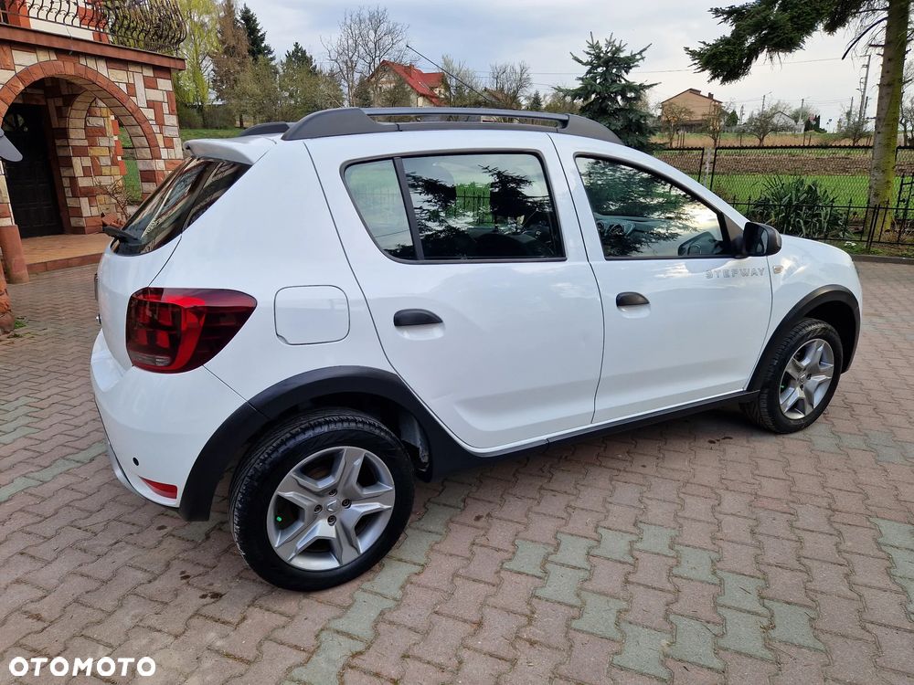 Dacia Sandero 0.9 TCe Laureate S&S - 38