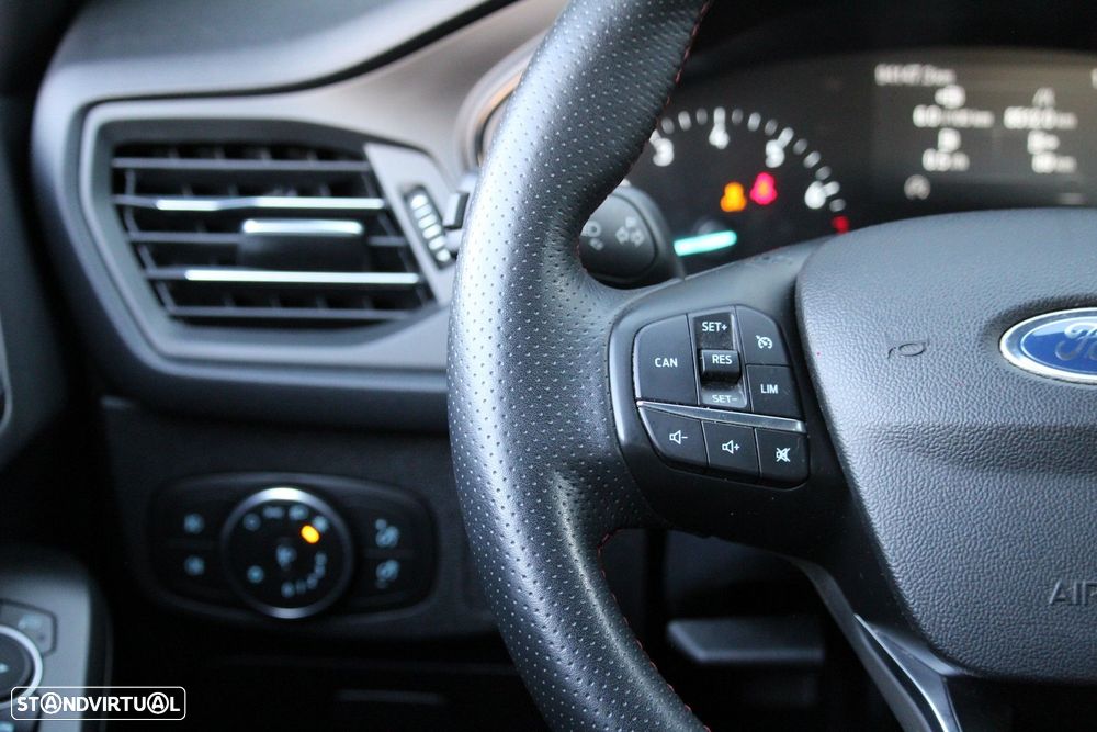 Ford Focus 1.0 EcoBoost ST-Line - 29