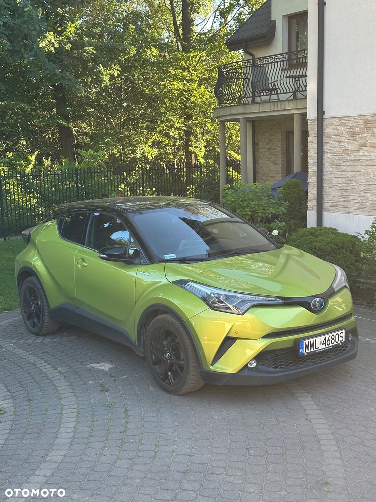 Toyota C-HR 1.8 Hybrid Neon Lime powered by JBL - 2