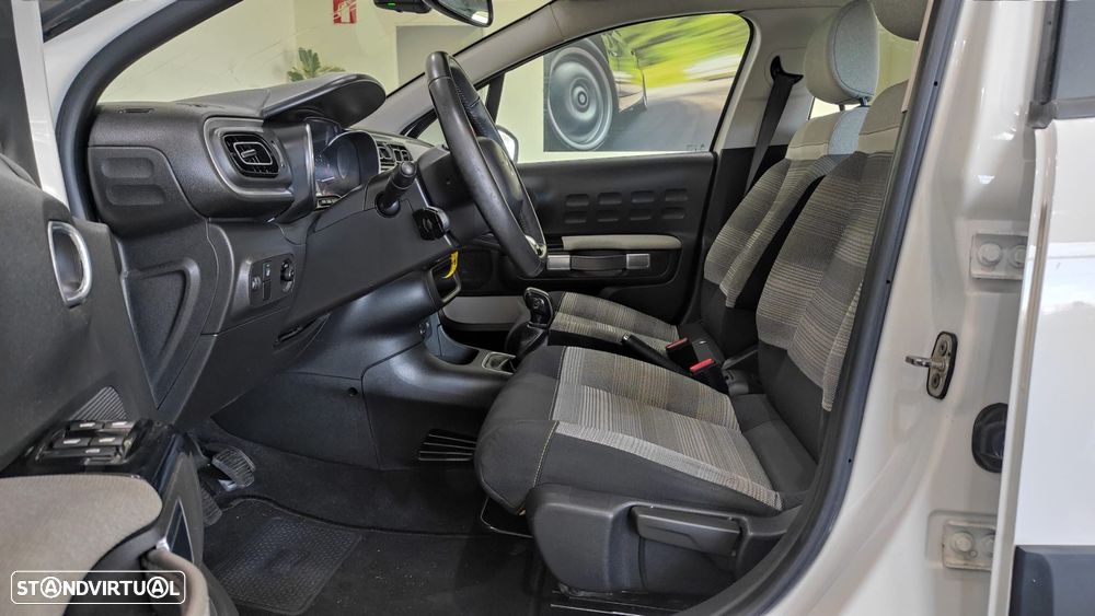 Citroën C3 1.2 PureTech Shine - 16