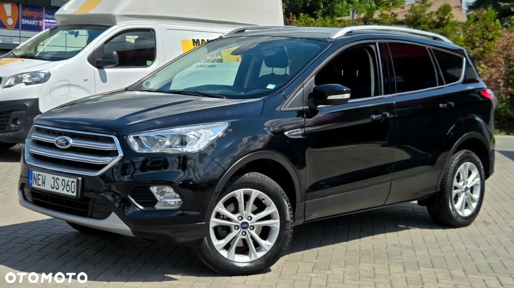 Ford Kuga 1.5 EcoBoost 2x4 Titanium - 4