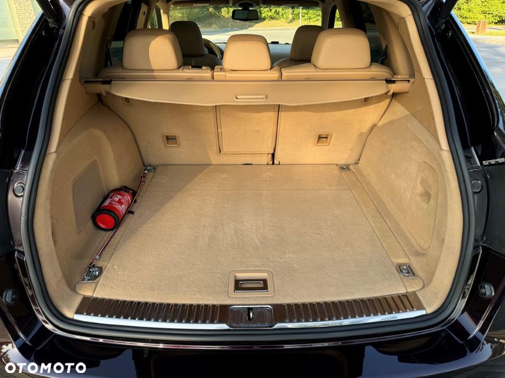 Porsche Cayenne - 10
