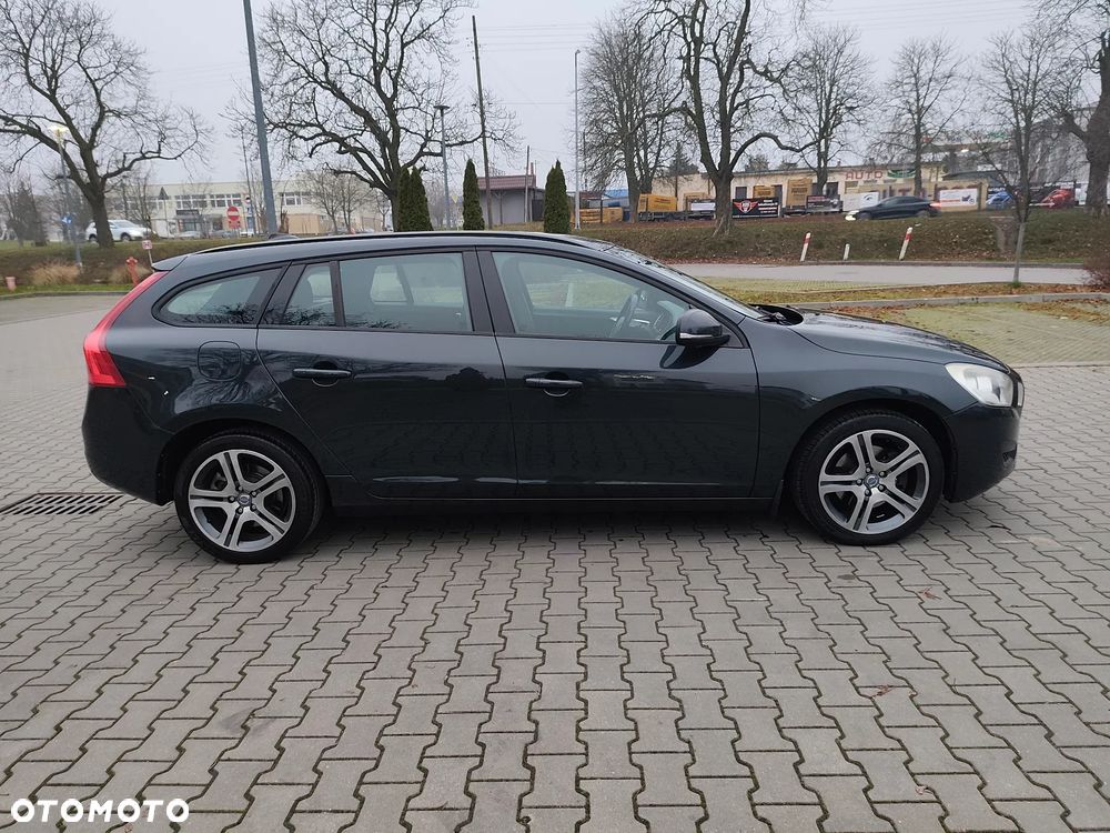 Volvo V60 D2 Momentum - 5