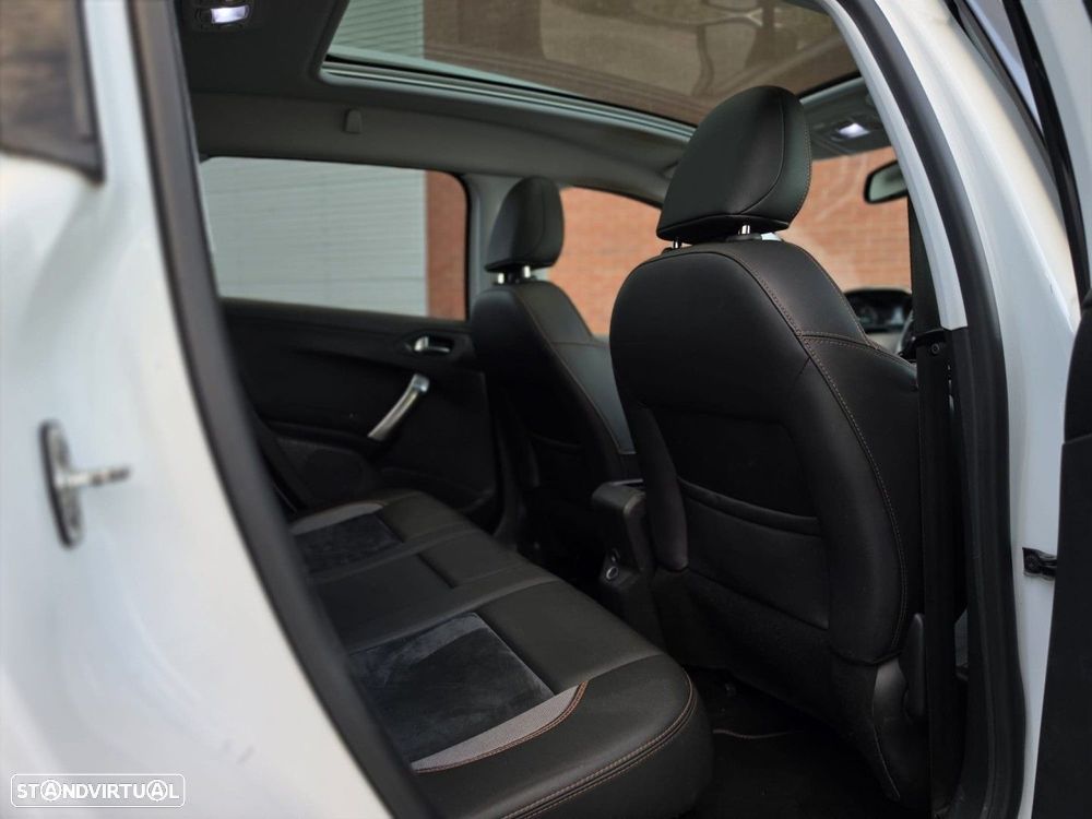 Peugeot 2008 1.6 BlueHDi Crossway - 9