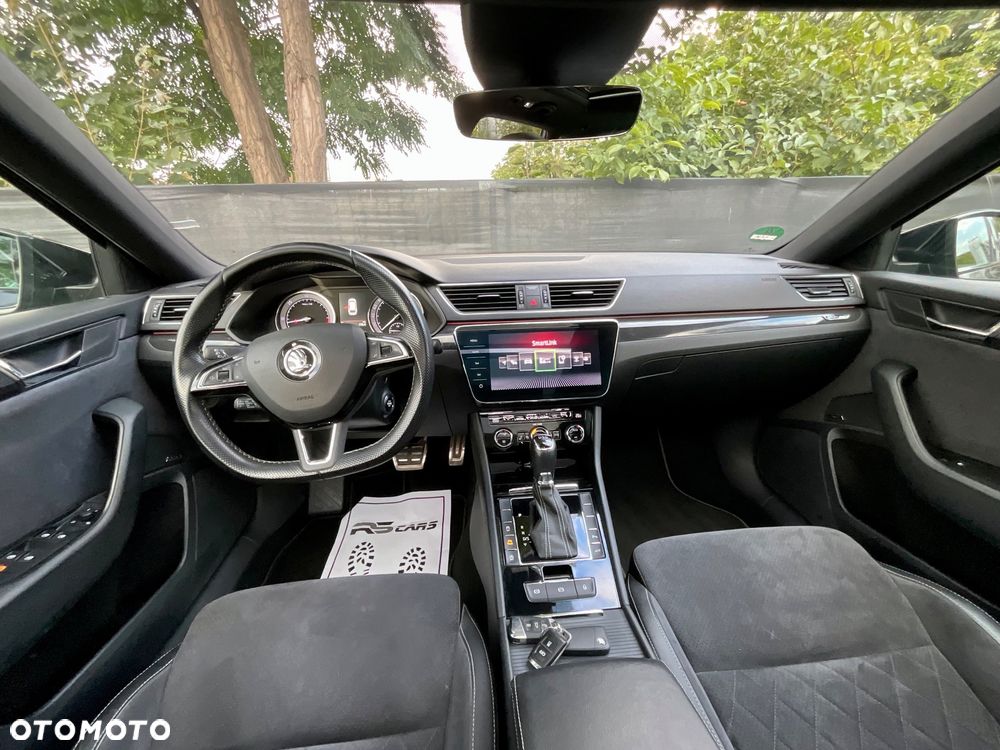 Skoda Superb 2.0 TDI DSG Sportline - 24