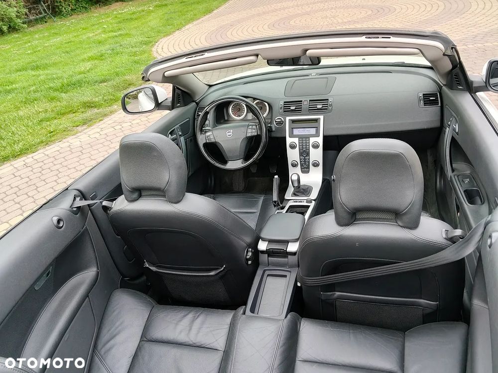 Volvo C70 D4 Momentum - 4