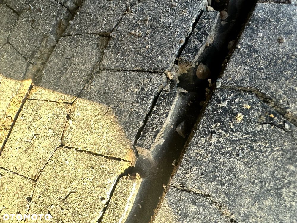 Mercedes-Benz ACTROS - 21