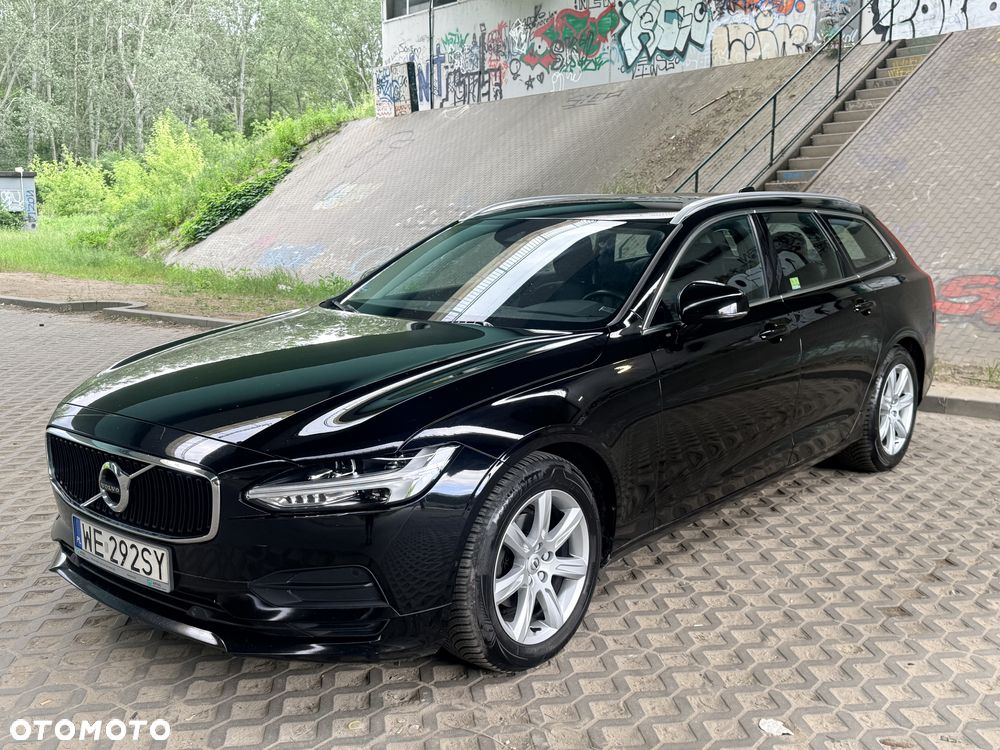 Volvo V90 D4 Momentum - 1