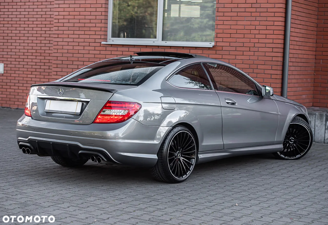 Mercedes-Benz Klasa C 250 Coupe Sport 7G-TRONIC - 13