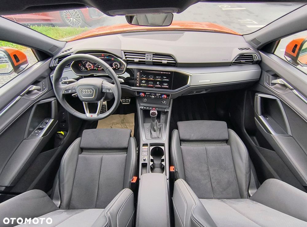 Audi Q3 Sportback - 11